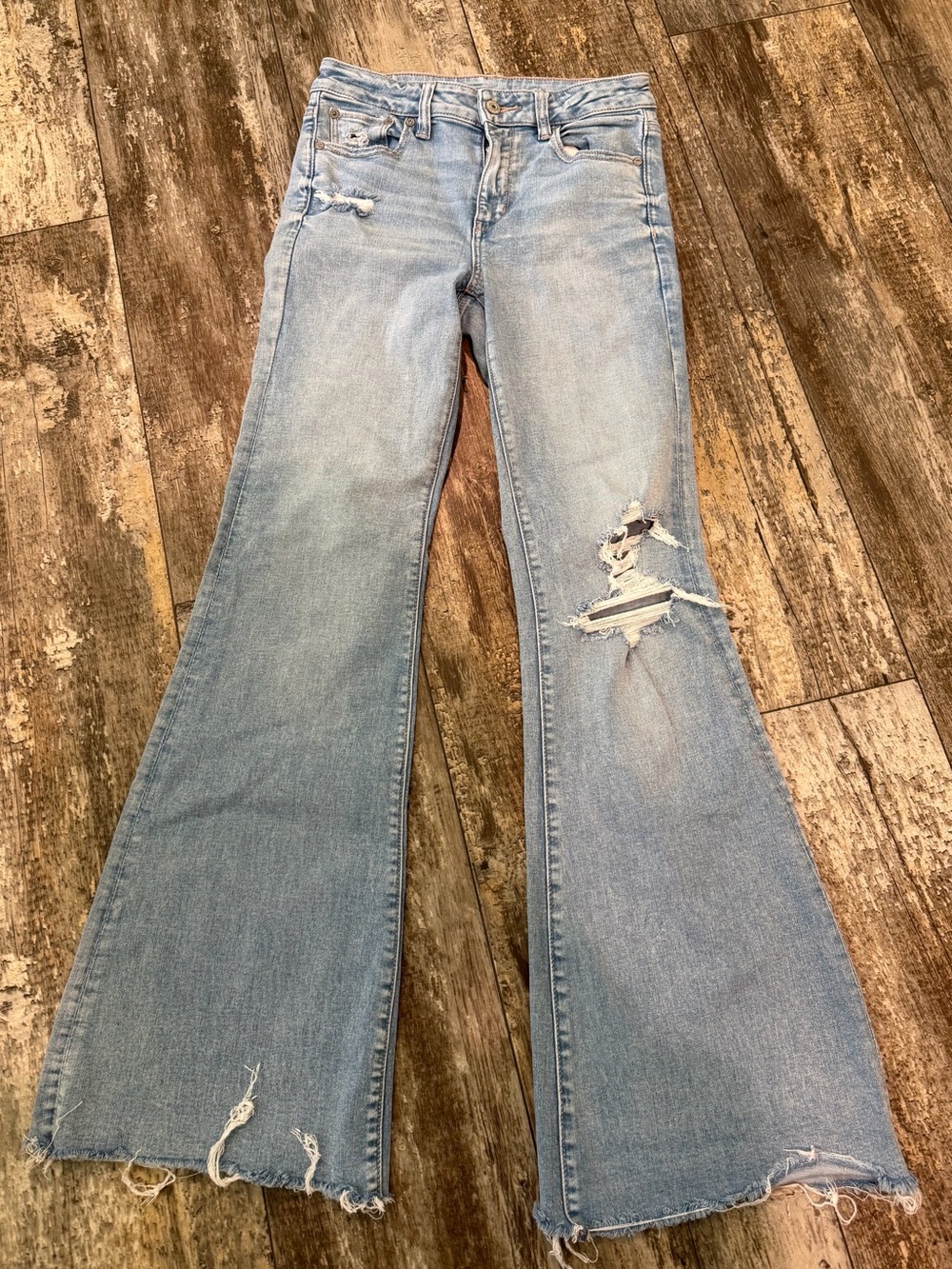 American Eagle Light Blue Distressed Flare Jeans - Women